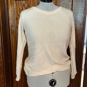 Thin wool sweater